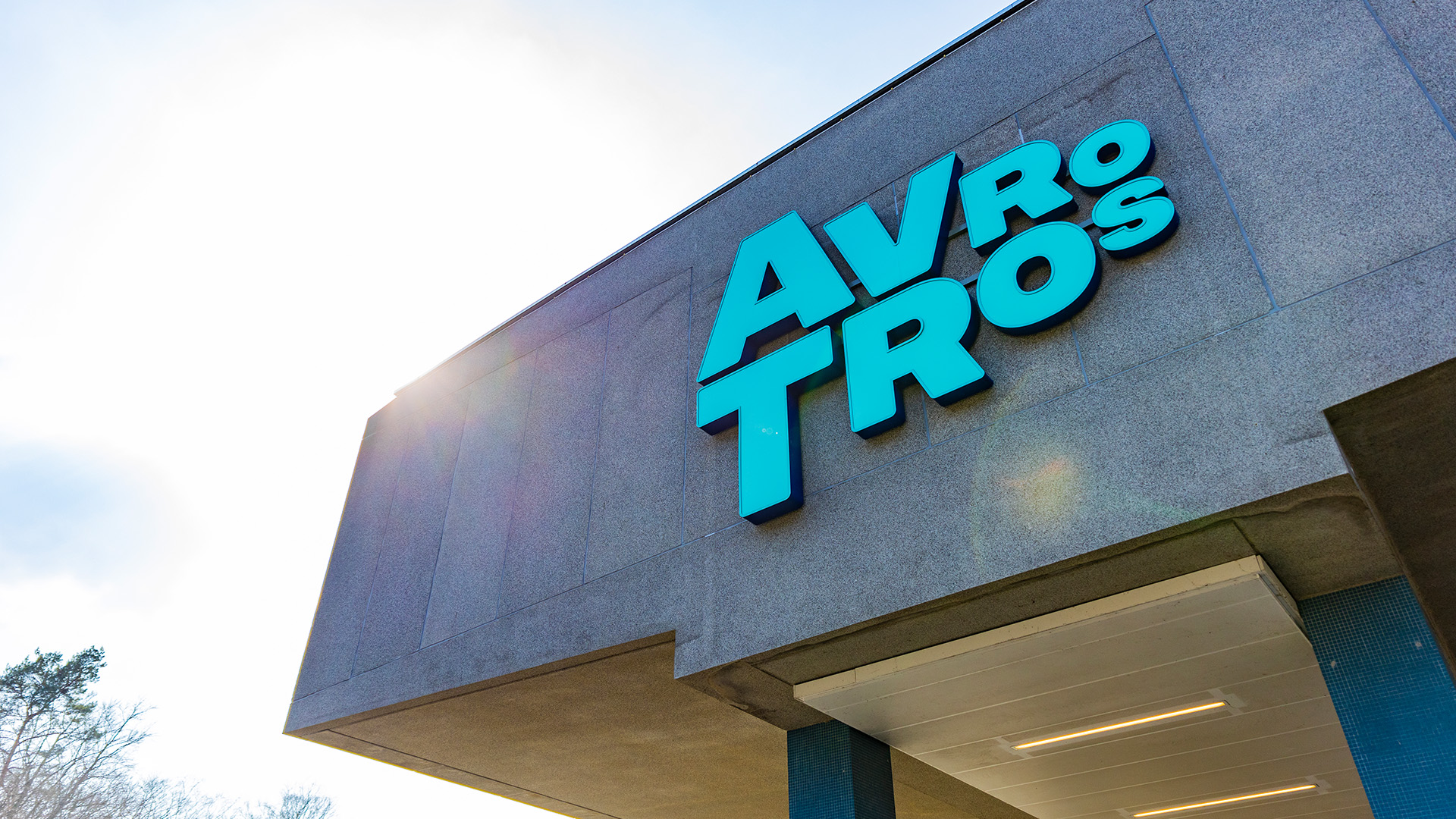 AVROSTROS building