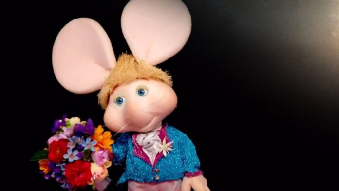 oneurope (2) Italy’s ‘spokesmouse’ at the Eurovision Song Contest 2025, Topo Gigio.